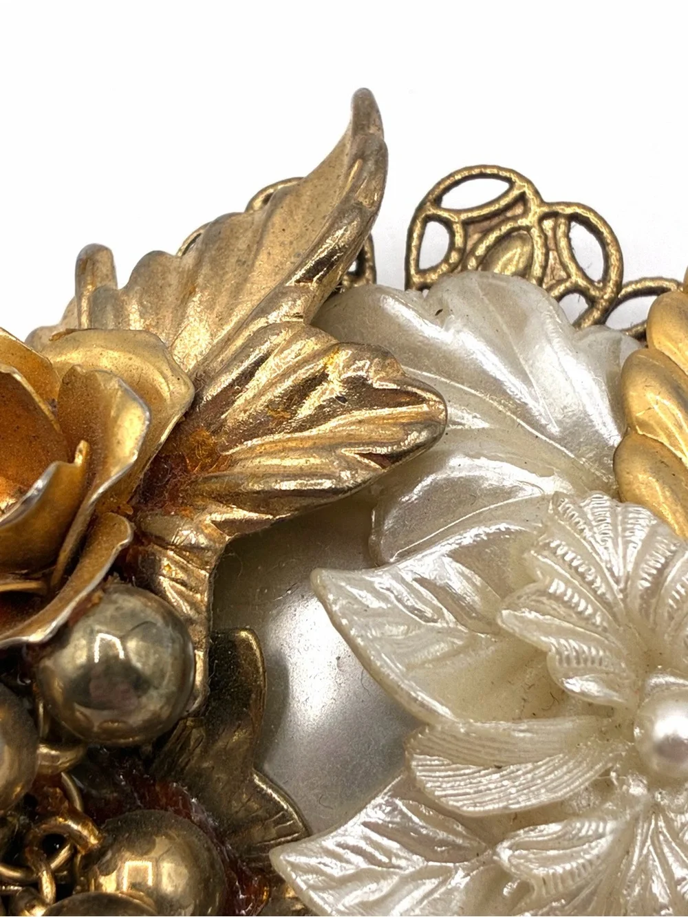 Vintage Unique Gold Tone Floral Brooch Faux Pearl Cluster Statement Pin